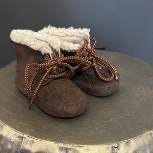 Warm Brown Kids Boots with Fleece Lining